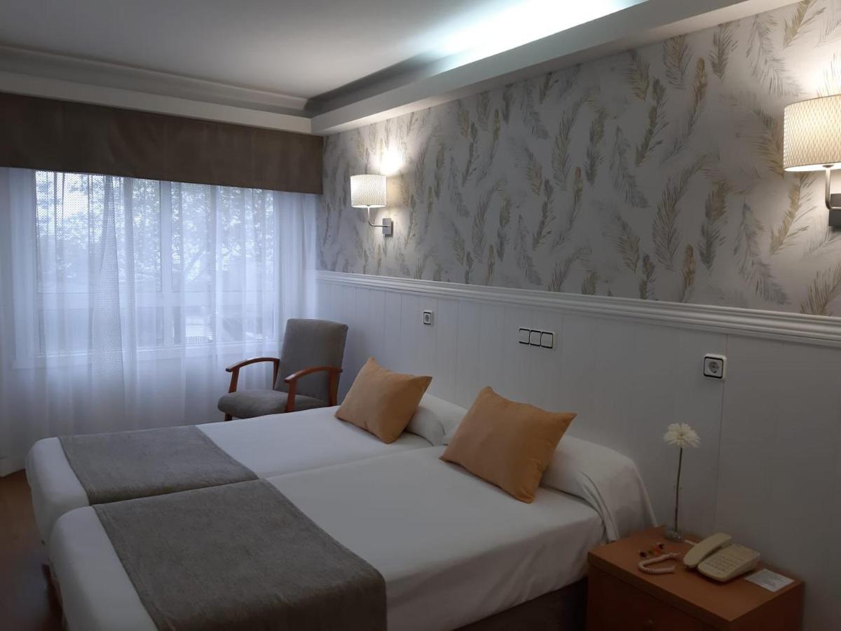 Hotel Almirante La Corogne Extérieur photo