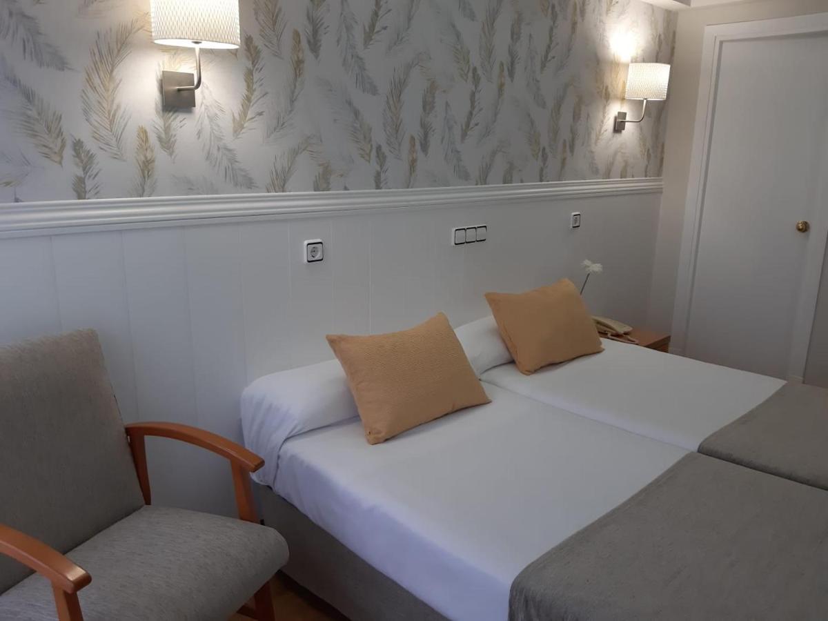 Hotel Almirante La Corogne Extérieur photo