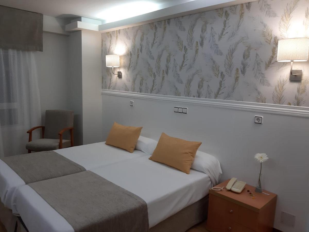 Hotel Almirante La Corogne Extérieur photo